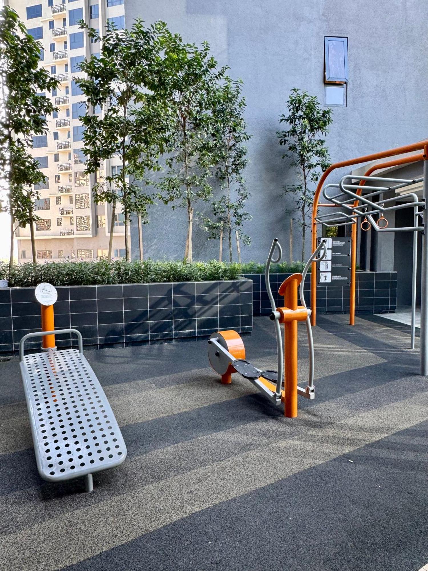 Agile Bukit Bintang At Trx Pavilion Kl By Kimiro