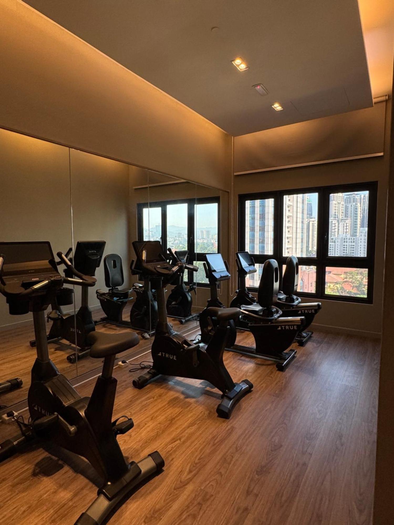 Apartment Agile Bukit Bintang At Trx Pavilion Kl By Kimiro