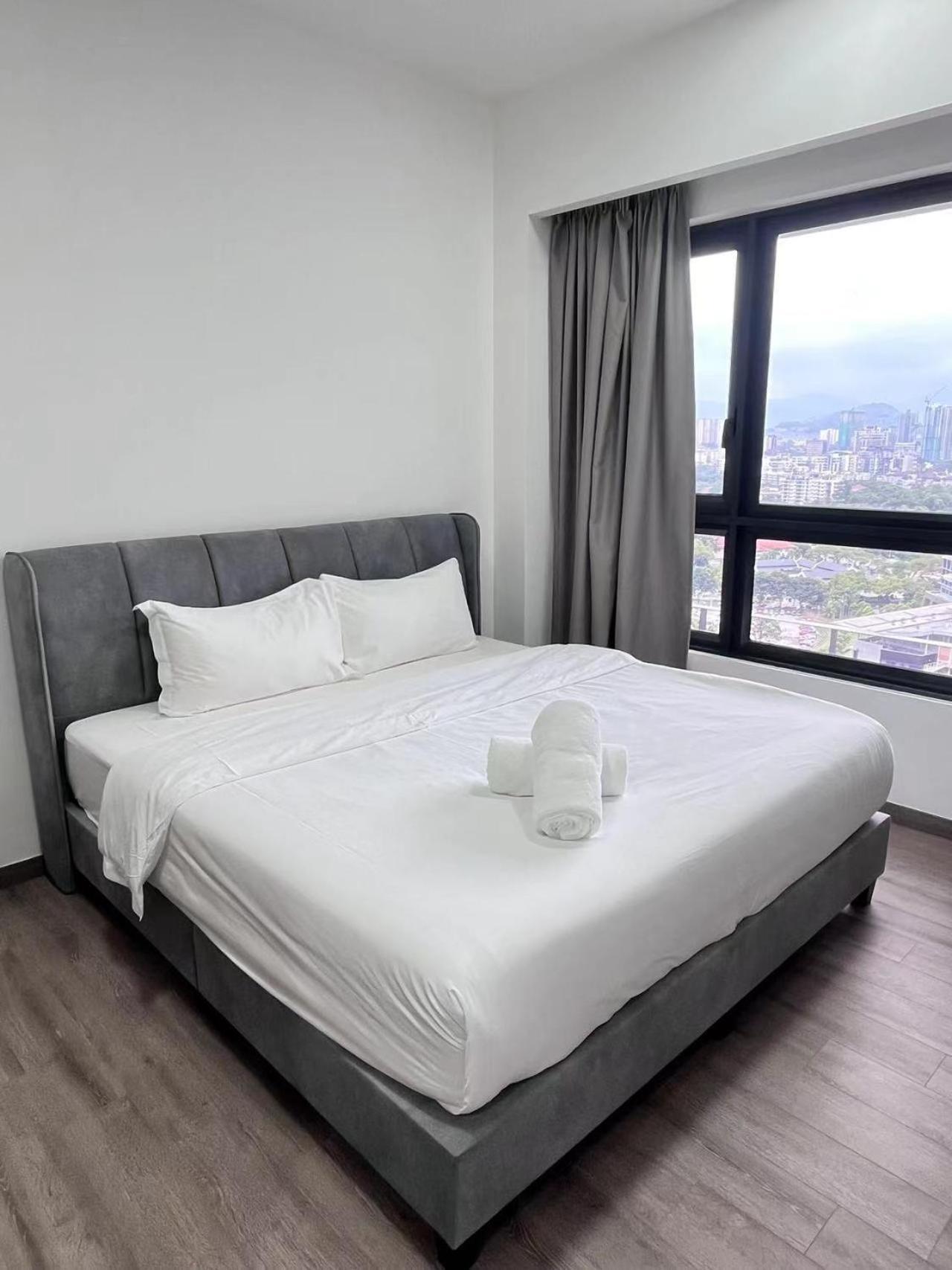Apartment Agile Bukit Bintang At Trx Pavilion Kl By Kimiro