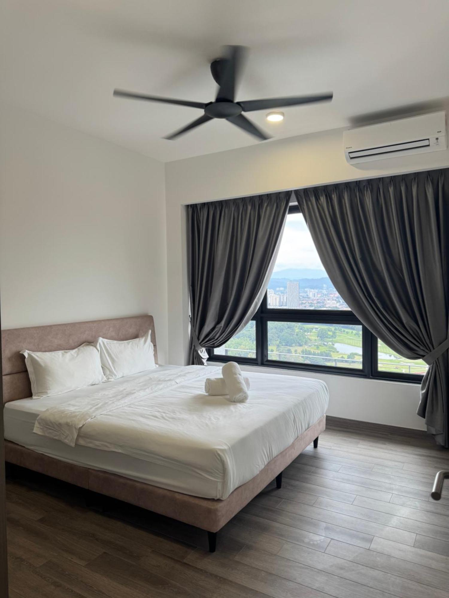 Apartment Agile Bukit Bintang At Trx Pavilion Kl By Kimiro